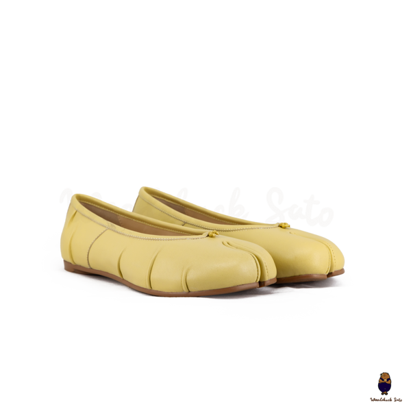 WoodchuckSato Cream Yellow Fold Leather Tabi Ballet Flats