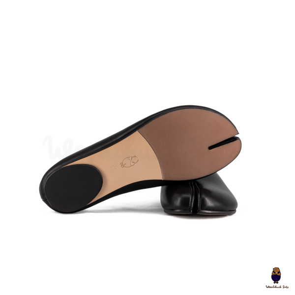WoodchuckSato Black Flat Tabi Slip-On Mules