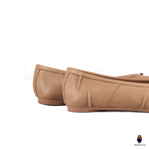 WoodchuckSato Milk Tea Beige Fold Leather Tabi Ballet Flats