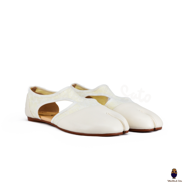 WoodchuckSato Ivory Leather & Lace Mesh Tabi Cut-Out Flats