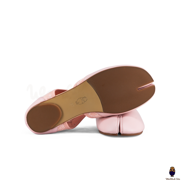 WoodchuckSato Pink Leather & Lace Mesh Tabi Cut-Out Flats