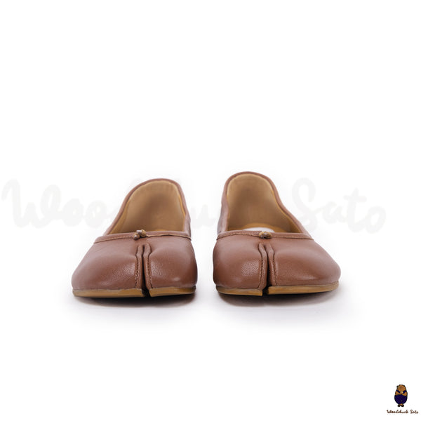 Sandales tabi unisexes en cuir marron taille 35-45
