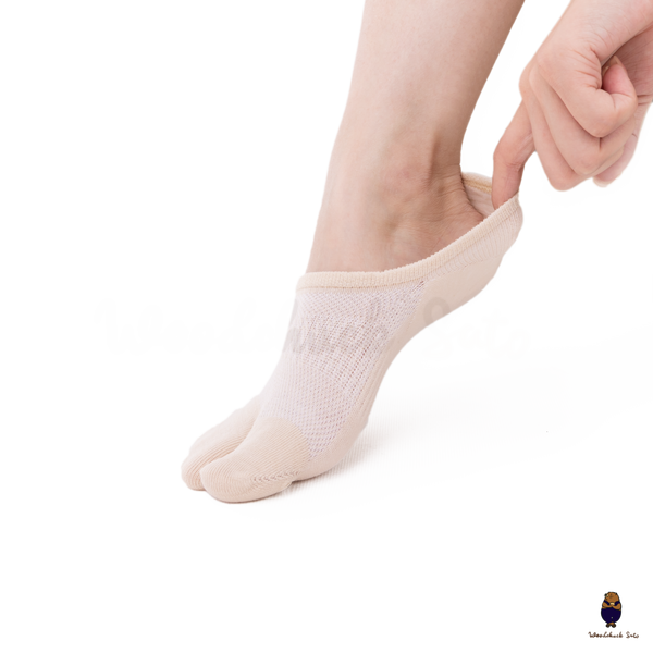 Unisex split-toe tabi cotton invisible no-show socks fit sizes EU 35-40