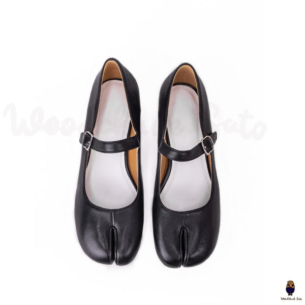 Woodchucksato tabi split toe unisex leather black shoes