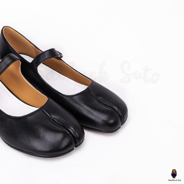 Woodchucksato tabi split toe unisex leather black shoes