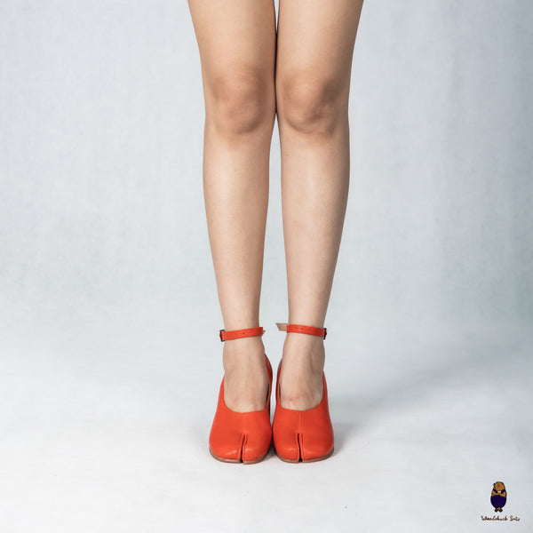 WoodChuckSato Bright Red Tabi Split-Toe Leather Mary Jane Pumps with 8cm Heels & Ankle Strap Buckle Sizes EU 35-41