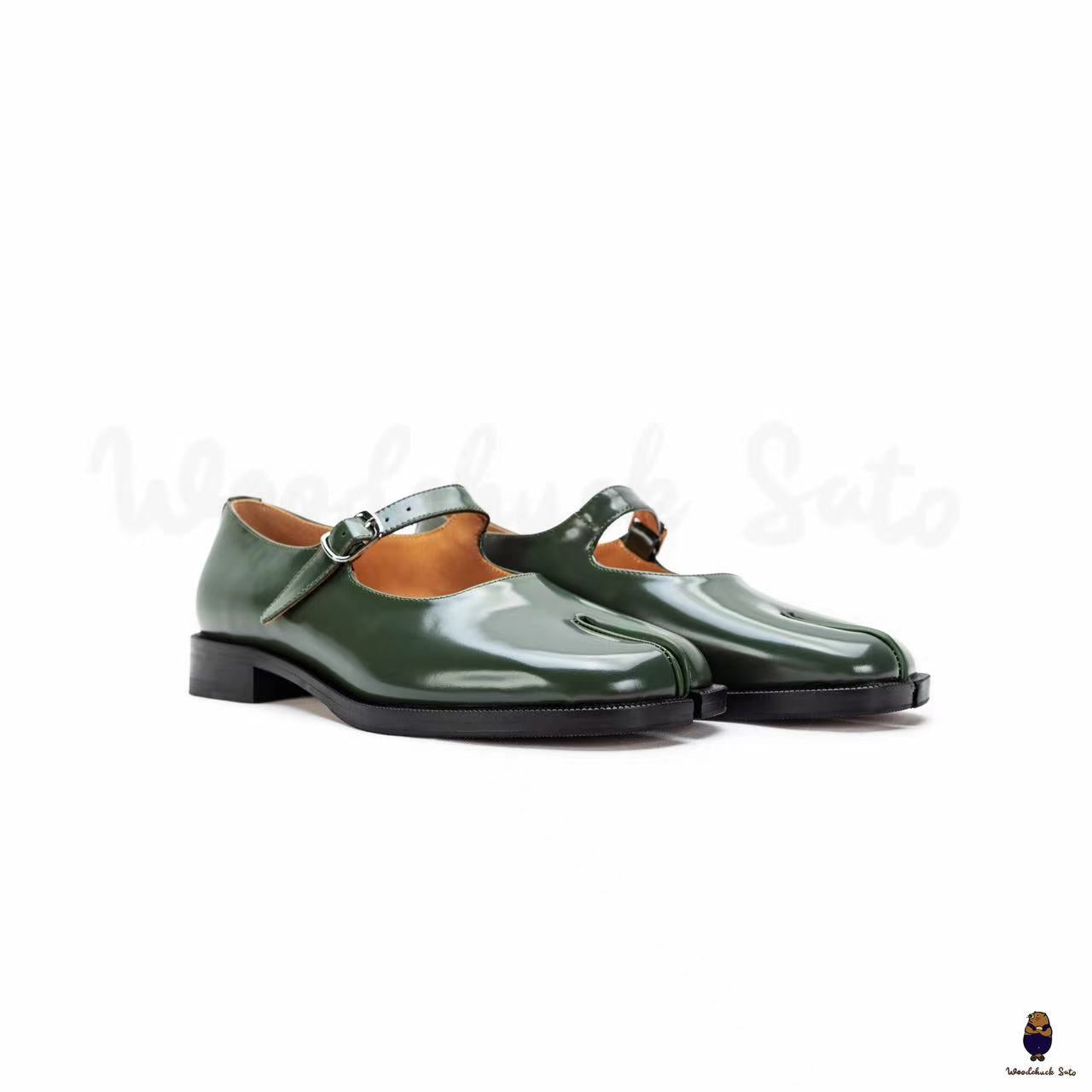 WoodChuckSato Zapatos planos Mary Jane de charol con punta dividida Tabi verde para hombre y mujer con correas de hebilla ajustables, tallas EU 35-47