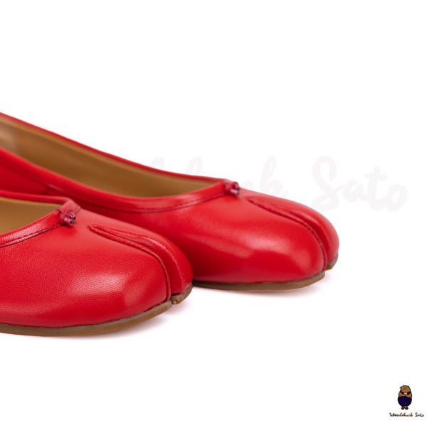 WoodChuckSato Damen- und Herren-Ballerinas Tabi Split-Toe aus Schafsleder in leuchtendem Rot, Größen EU 35–45