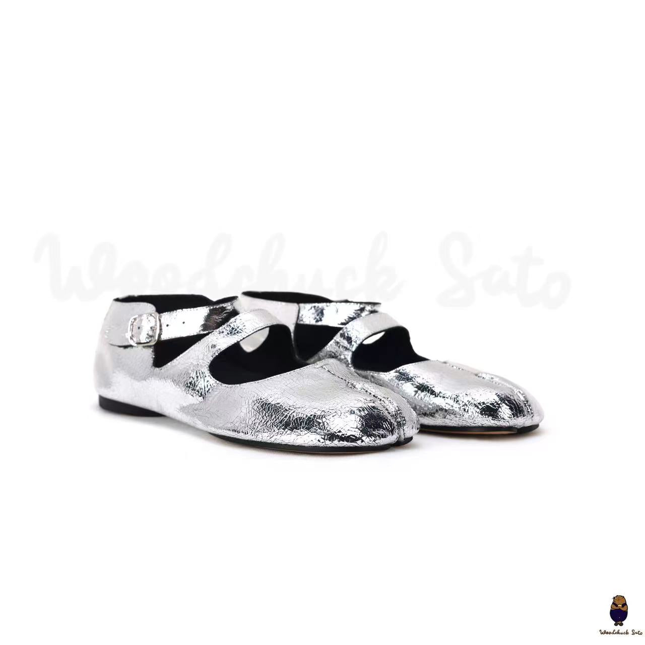 WoodChuckSato Zapatos Mary Jane de cuero de oveja con punta dividida Tabi plateado agrietado para hombre y mujer con correa con hebilla Tallas EU 35-44