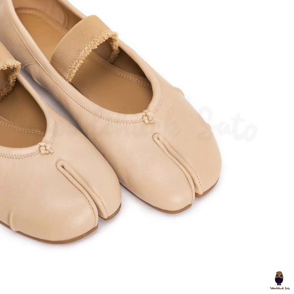 WoodChuckSato Femmes Hommes Beige Tabi Split-Toe "Distressed" Ballerines en cuir avec bande élastique Tailles EU 35-45