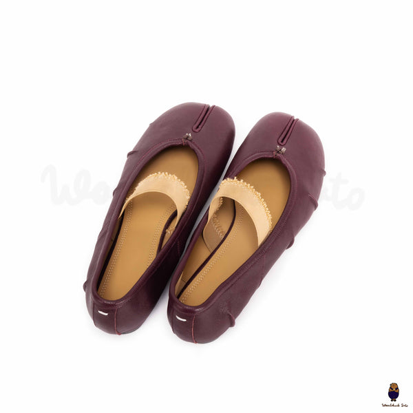WoodChuckSato Damen- und Herren-Ballerinas Tabi Split-Toe „Distressed“ aus Leder in Burgunderrot mit elastischem Band, Größen EU 35–45