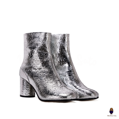 あっこ^ - ^ WoodchuckSato Japanese Cracked Silver Cow Leather Tabi Ankle Boots