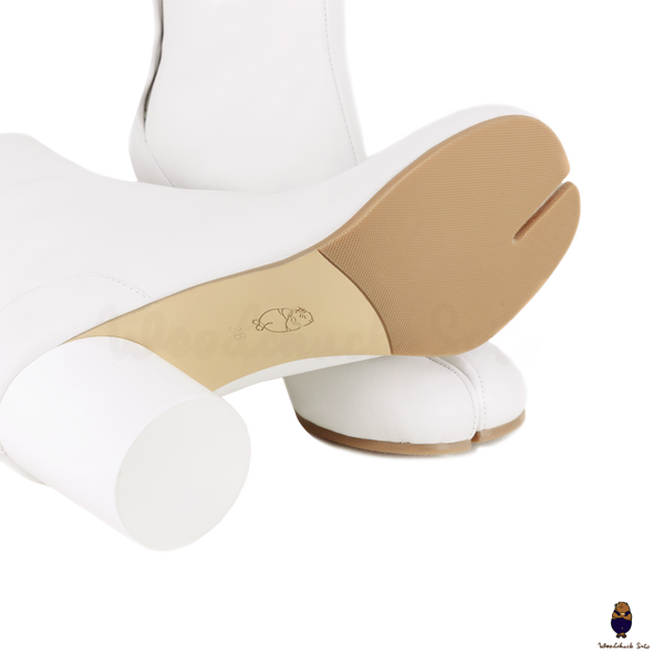 WoodchuckSato White Cow Leather Tabi Ankle Boots with 8 cm Block Heel