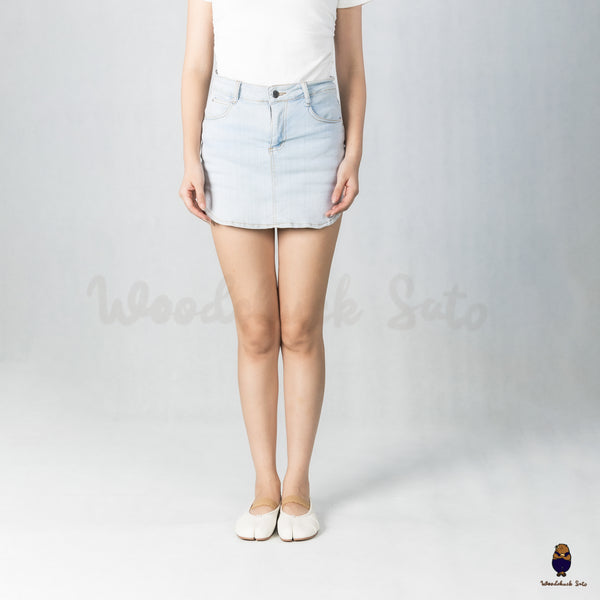 WoodchuckSato White Leather Tabi Flats with Ruched and Beige Elastic Strap