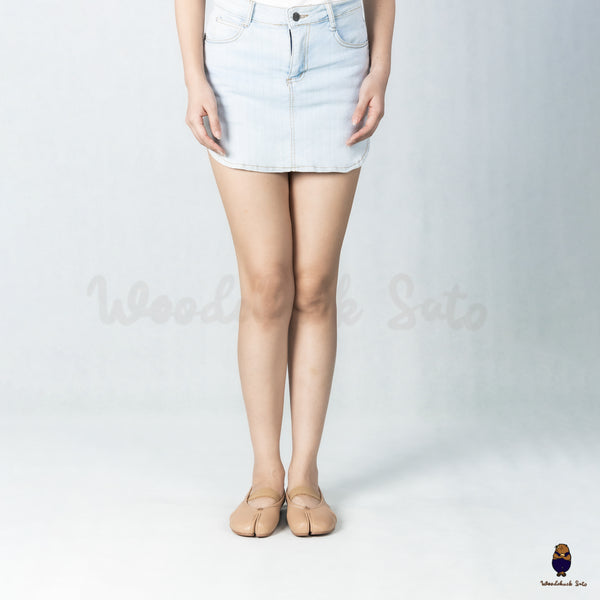 WoodchuckSato Beige Leather Tabi Flats with Ruched and Beige Elastic Strap