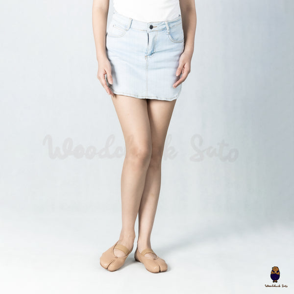 WoodchuckSato Beige Leather Tabi Flats with Ruched and Beige Elastic Strap