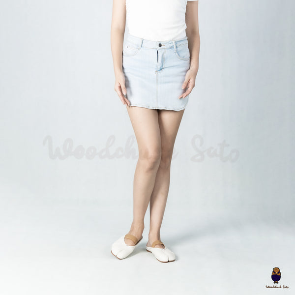 WoodchuckSato White Leather Tabi Mules with Ruched and Elastic Strap