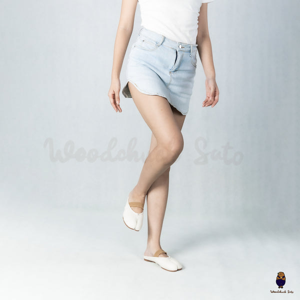 WoodchuckSato White Leather Tabi Mules with Ruched and Elastic Strap
