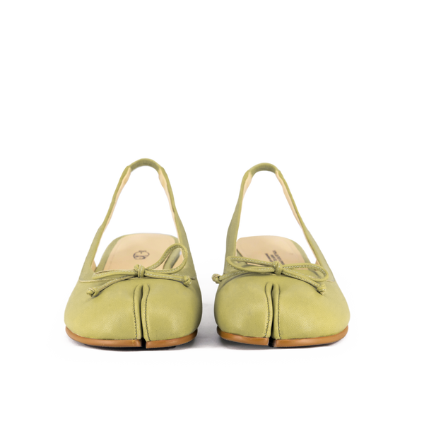 WoodchuckSato Green Sheep Leather Slingback Tabi Bow Pumps with Elastic Band