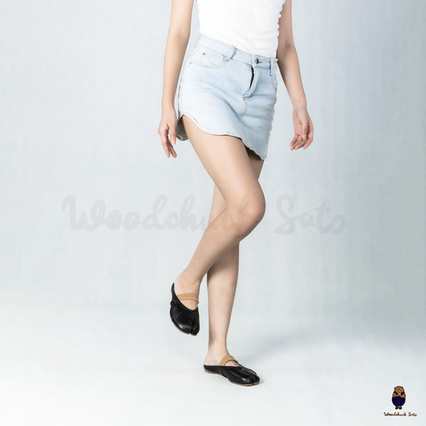 WoodchuckSato Black Leather Tabi Mules with Ruched and Elastic Strap