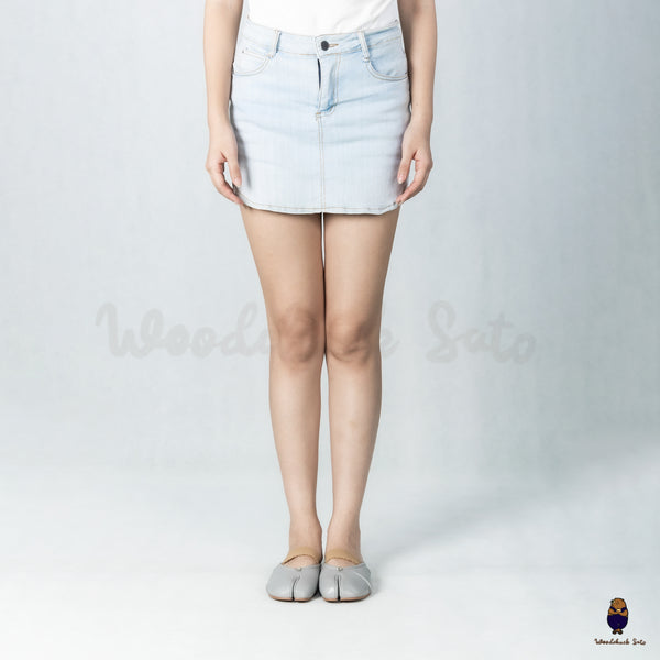 WoodchuckSato Baby Blue Leather Tabi Slip-On Flats with Beige Elastic Strap & Ruched