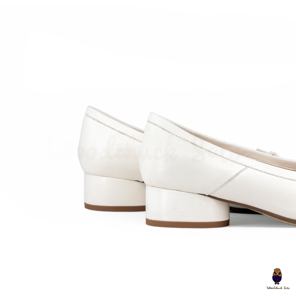 WoodchuckSato White Sheep Leather Tabi 3 cm Heel Pumps with Bow