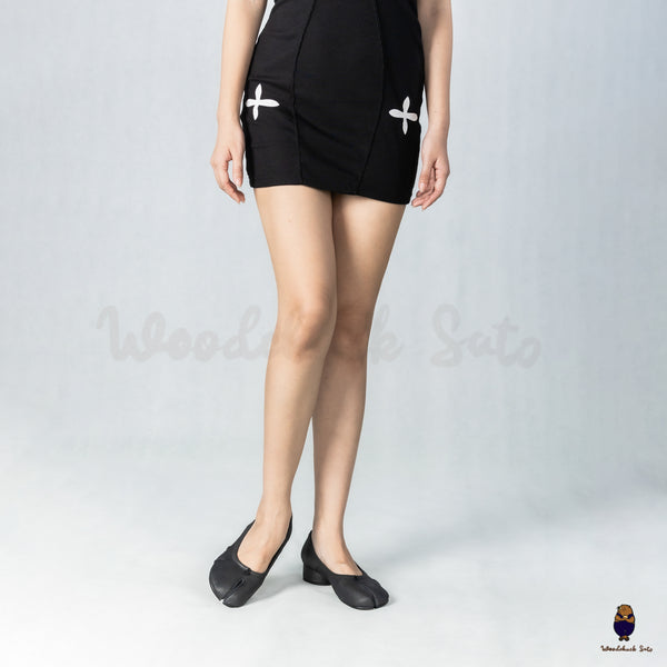 WoodChuckSato Black Tabi Split-Toe Knife-Cut Cowhide Mary Jane Shoes with 3cm Heel & Ruched