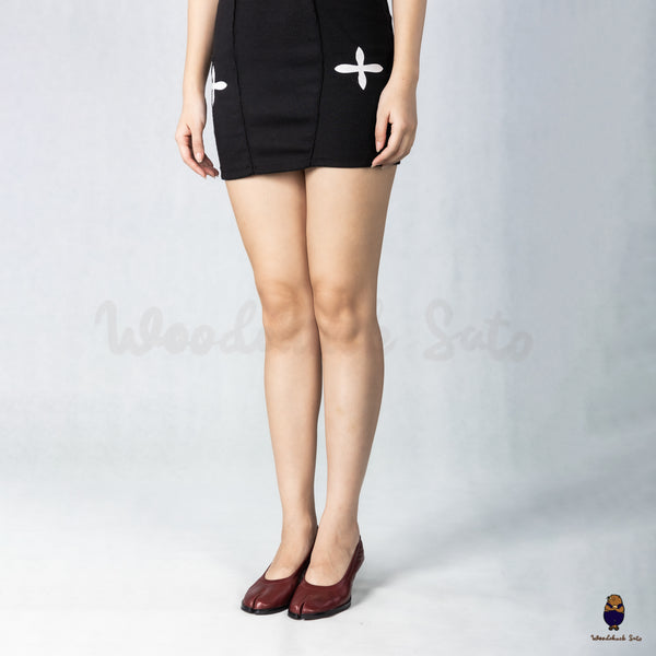 WoodchuckSato Burgundy Leather Tabi Pumps with Elasticized Top 5cm Flared Heel