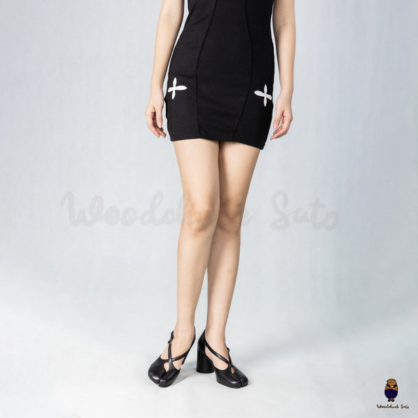 WoodchuckSato Black Matte Leather Tabi Cross-Strap 8 cm Heels