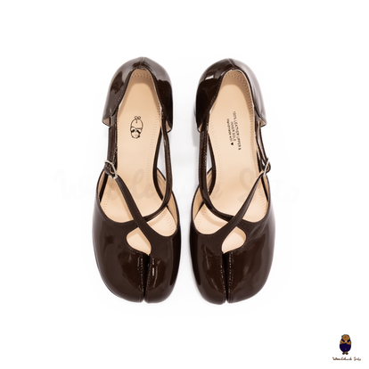 WoodchuckSato Dark Chocolate Patent Leather Tabi Cross-Strap 8 cm