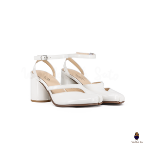 WoodchuckSato White Edge-beaded Cowhide Leather Tabi Ankle Strap Block Heel