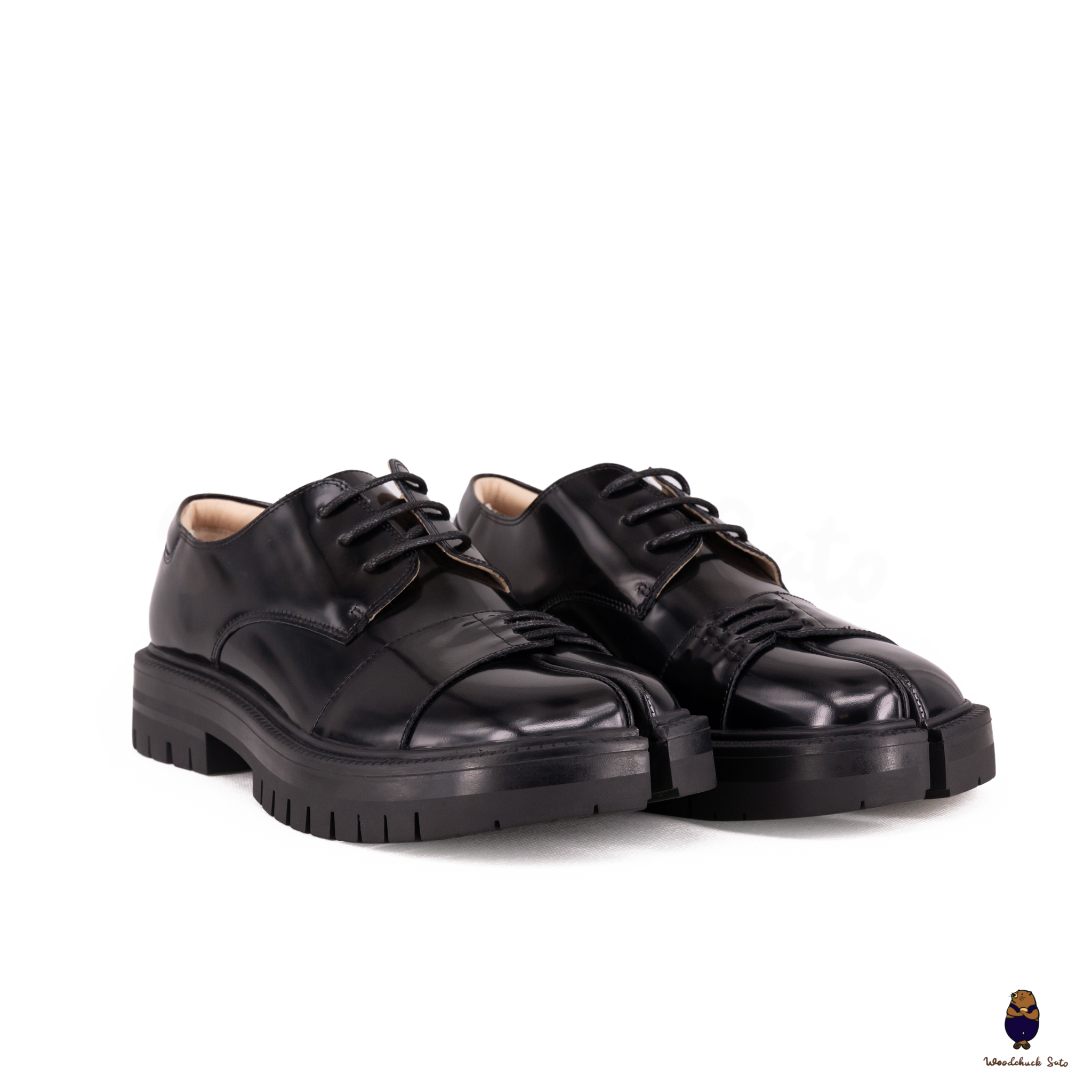 WoodchuckSato Unisex Black Glossy Leather Tabi Lace-Up Shoes – Chunky Sole Edition