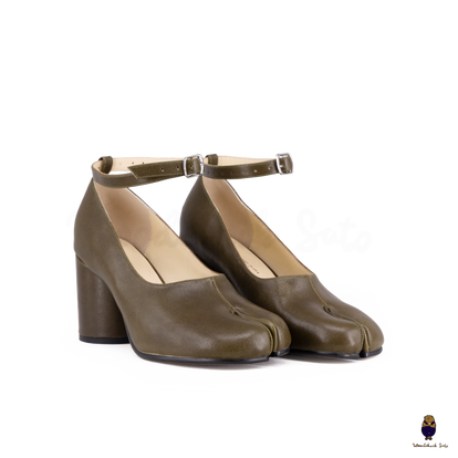 WoodchuckSato Olive Green Cow Leather Tabi 8 cm Heels with Ankle Strap WoodChuckSato WoodchuckSato Olive Green Cow Leather Tabi 8 cm Heels with Ankle Strap WoodChuckSato