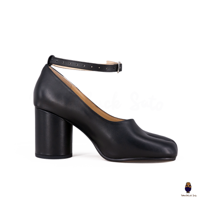 靴 Tabi Heels WoodchuckSato Black Cow Leather Tabi 8 cm Heels with Ankle