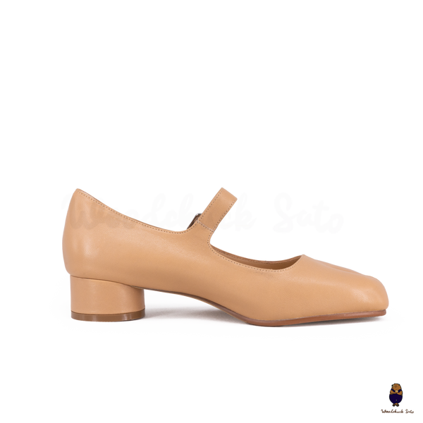 WoodChuckSato Women's Men's Beige Tabi Split-Toe Sheep Leather Mary Jane Shoes with 3cm Heel & Adjustable Strap Sizes EU 35-41