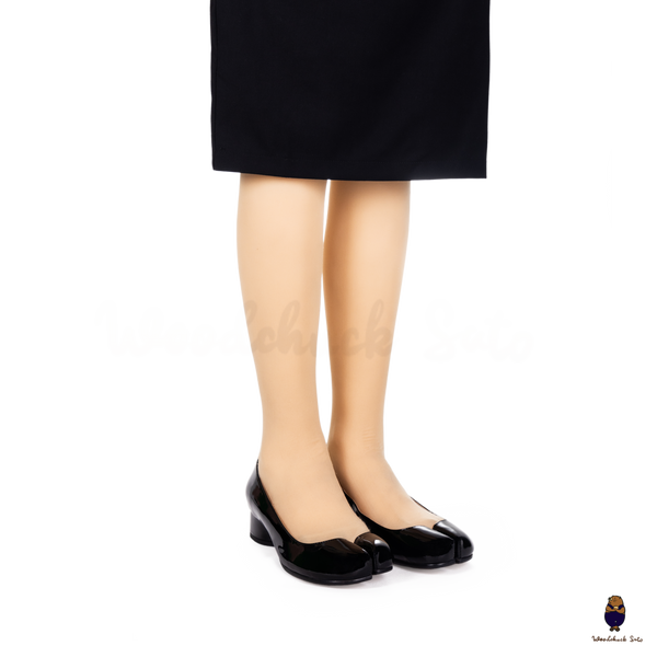WoodchuckSato Glossy Black Patent Leather Tabi 3cm Heel Height Pumps