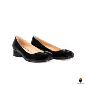 WoodchuckSato Glossy Black Patent Leather Tabi 3cm Heel Height Pumps