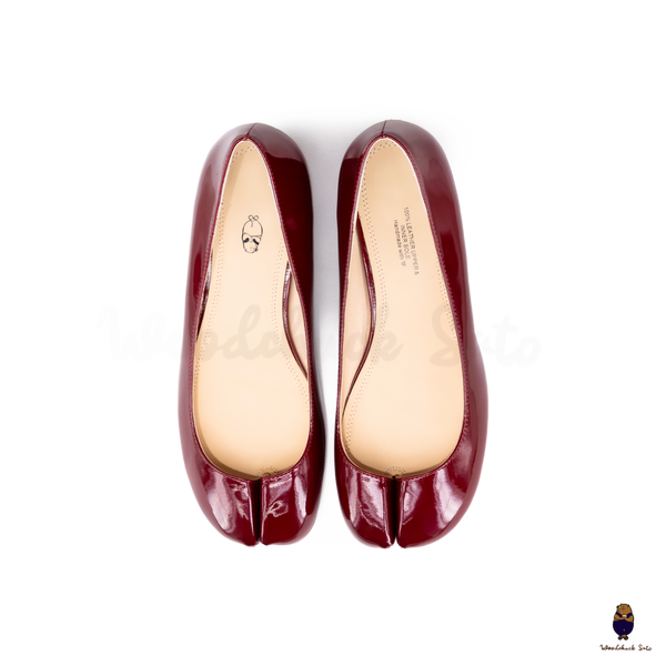 WoodchuckSato Glossy Red Patent Leather Tabi 3cm Heel Height Pumps