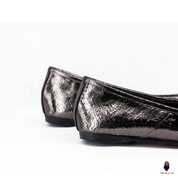 WoodChuckSato Cracked Metallic Black Sheep Leather Tabi Ballet Flats