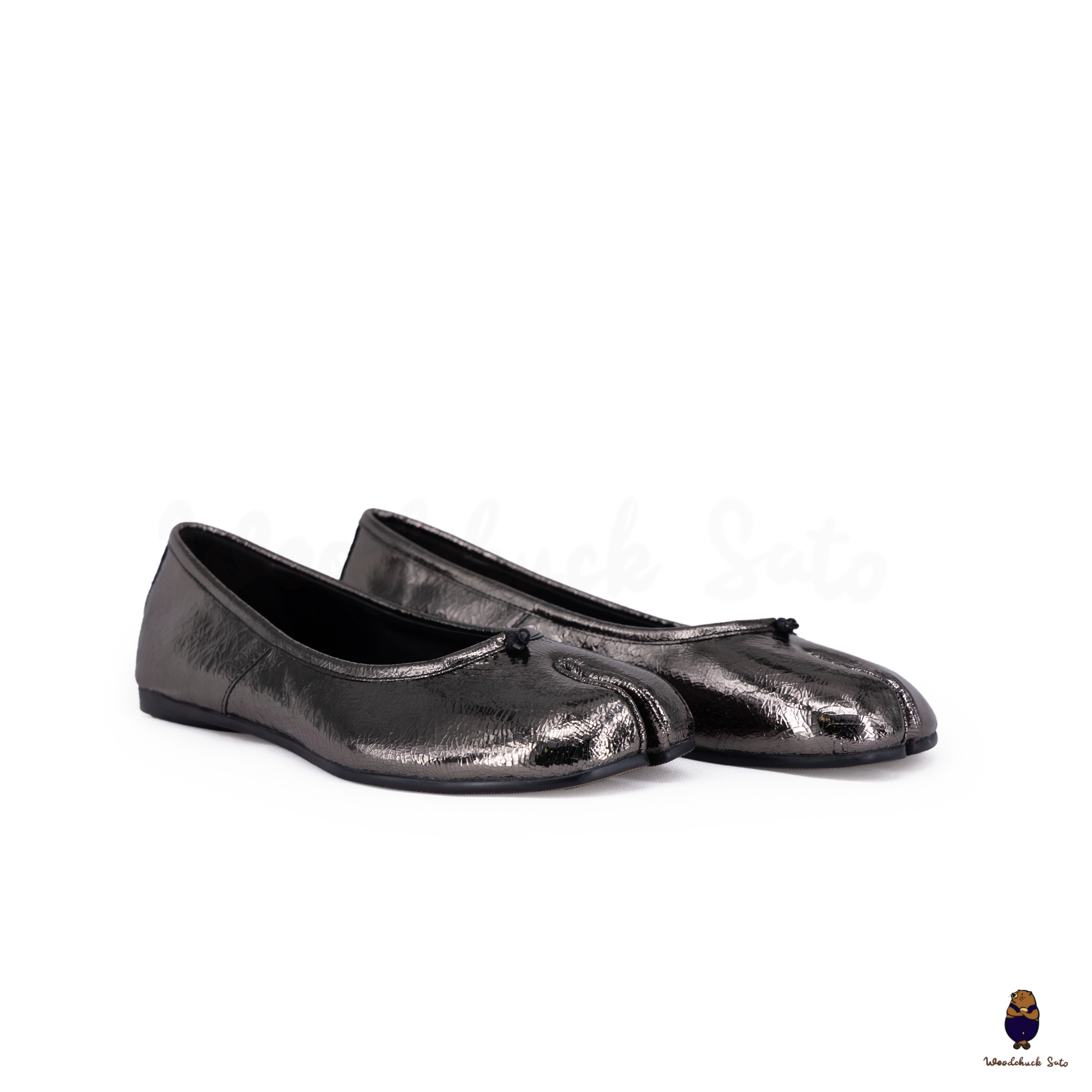 WoodChuckSato Cracked Metallic Black Sheep Leather Tabi Ballet Flats