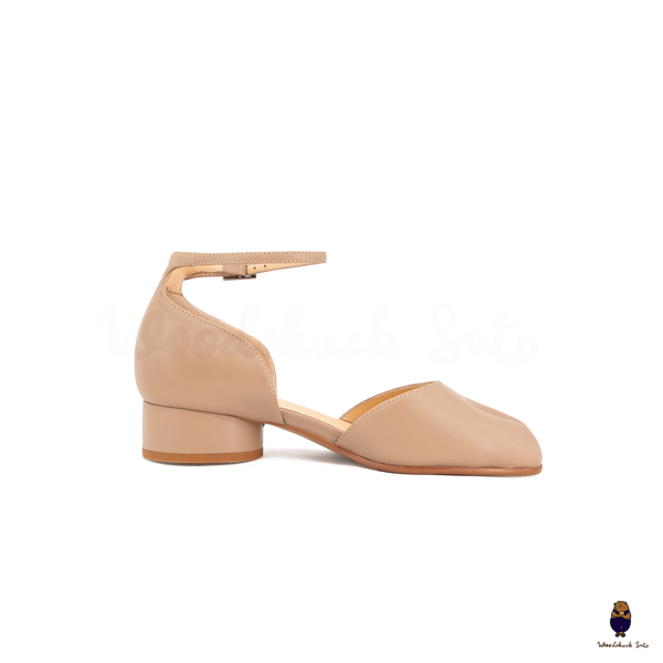 WoodchuckSato Nude Leather Tabi Ankle-Strap Heels with 3 cm Heel