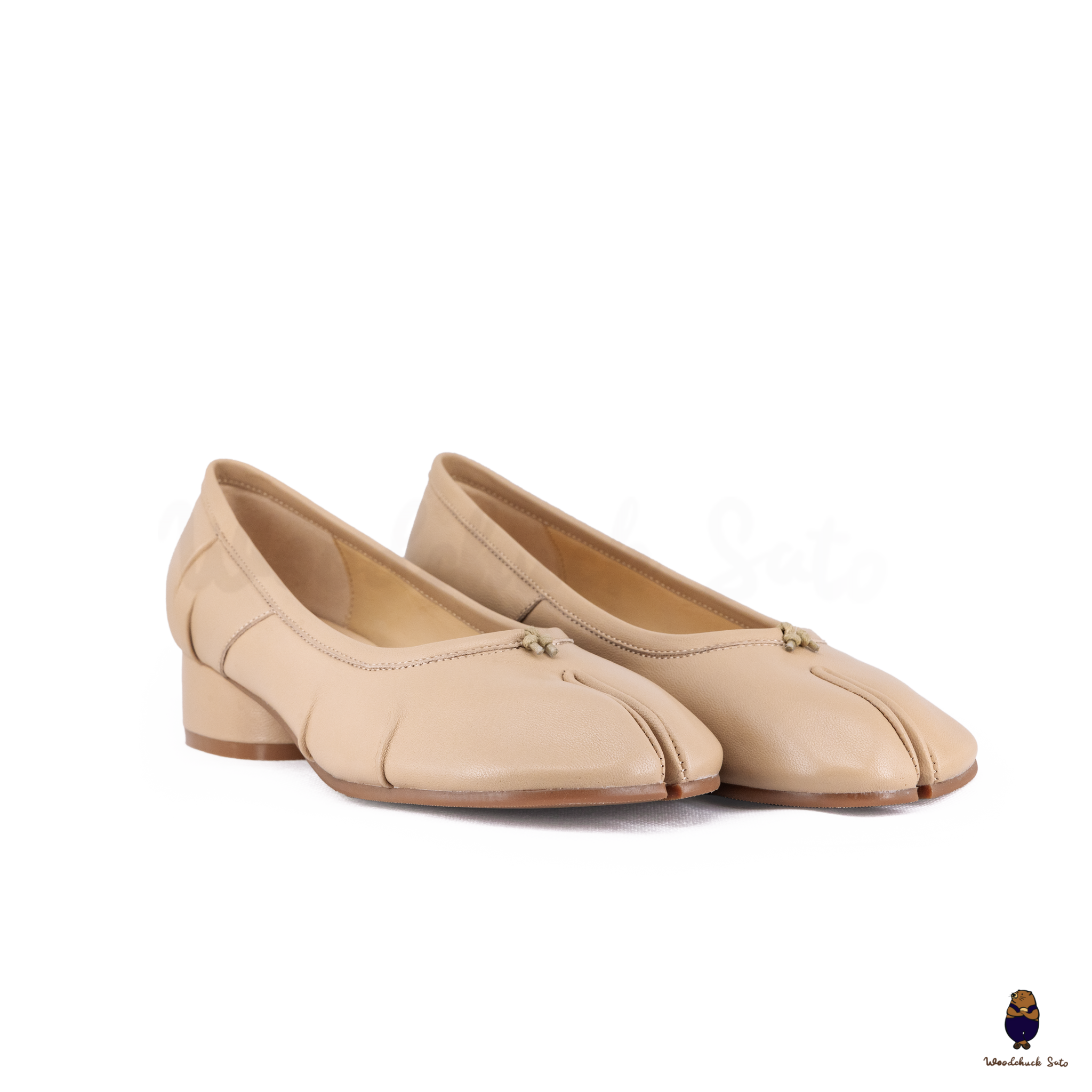 WoodchuckSato Beige Leather Tabi Pumps with 3cm Heel & Knotted Front Detail