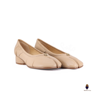 WoodchuckSato Beige Leather Tabi Pumps with 3cm Heel & Knotted Front Detail