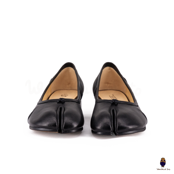 WoodchuckSato Black Leather Tabi Pumps with 3cm Heel & Knotted Front Detail