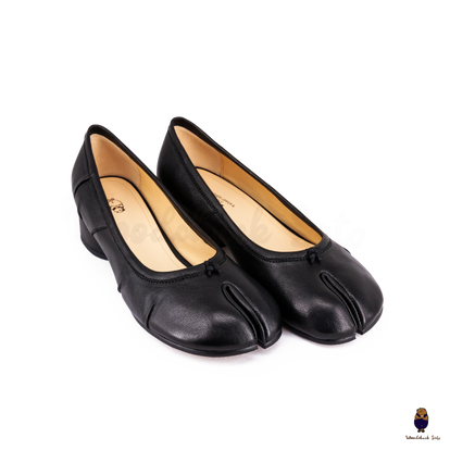 靴 Sheep Leather Tabi Sandals - black WoodChuckSato Black Tabi Split-Toe Sheep Leather Mary Jane
