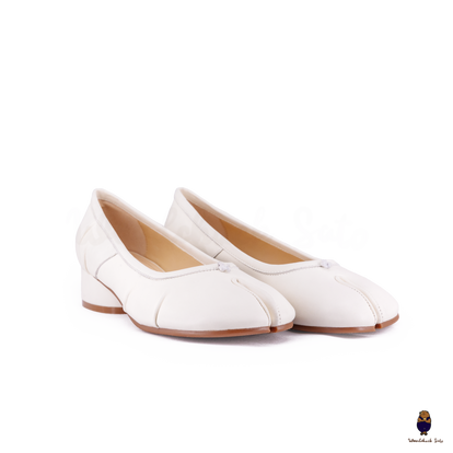 WoodChuckSato White Tabi Split-Toe Sheep Fold Leather Mary Jane Shoes WoodChuckSato White Tabi Split-Toe Sheep Fold Leather Mary Jane Shoes