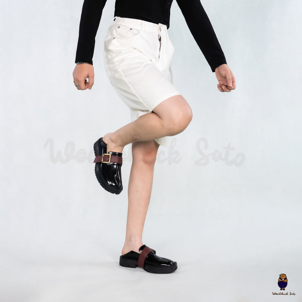 WoodchuckSato Black Fold-Heel Edge-Beaded Cowhide Leather Tabi Loafers with Removable Red Strap and Chunky Sole