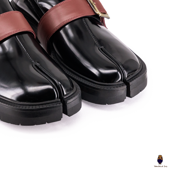 WoodchuckSato Black Fold-Heel Edge-Beaded Cowhide Leather Tabi Loafers with Removable Red Strap and Chunky Sole