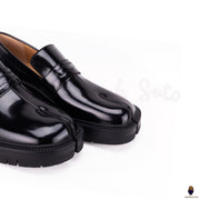 WoodChuckSato Damen Herren Schwarze Tabi Split-Toe-Loafer aus Rindsleder mit klobiger Profilsohle, Größen EU 35–47