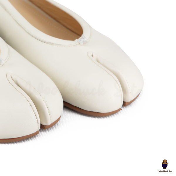 WoodchuckSato White Leather Fold Tabi Slingback Shoes with 3 cm Heel